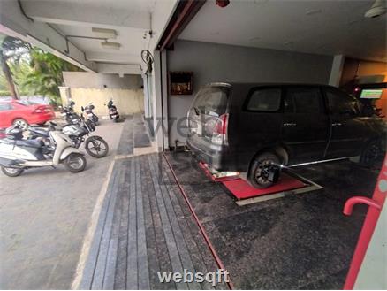 Commercial Showroom for Rent